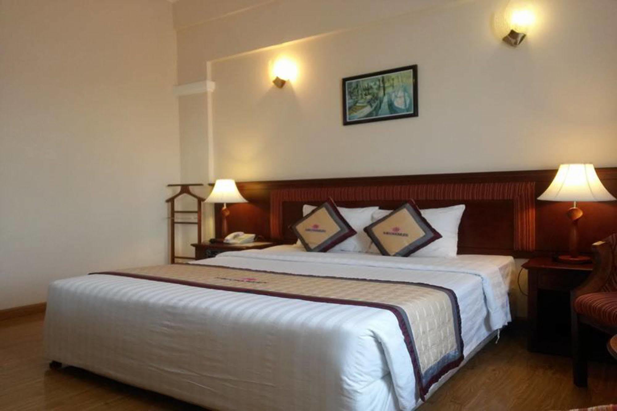 Saigon Kimlien Resort Cualo Cửa Lò Kültér fotó